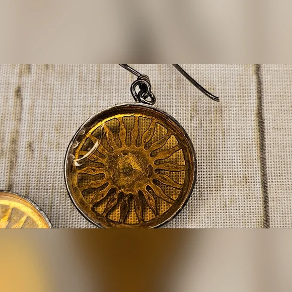Vintage 90s Sun Glass Earrings  Gold Tone - Picture 5 of 6